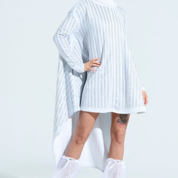 NWT AKIRA IMAGINE BLING SWEATSHIRT MINI DRESS IN GREY Size SMALL - Picture 2 of 6